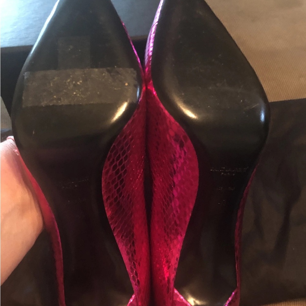 Saint Laurent
Zoe exotic leathers heels Fuchsia Heels, RARE, new. 41 or size 10 - Picture 3 of 13